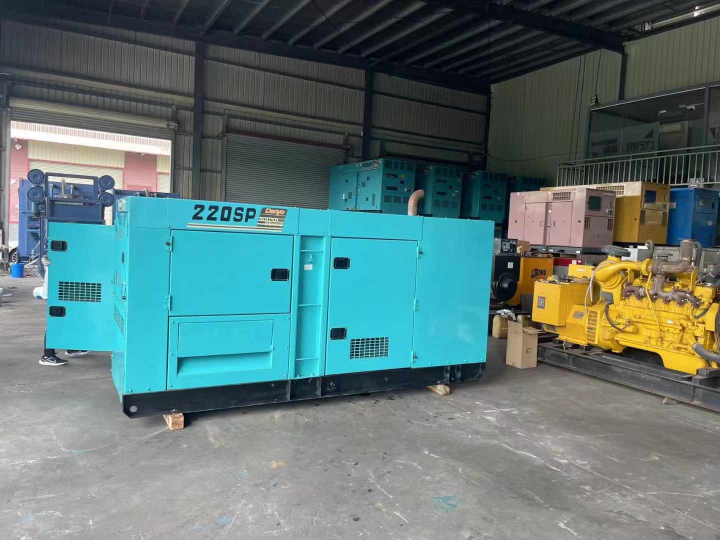 郓城800kW 柴油发电机的输出电流波动范围是多少?